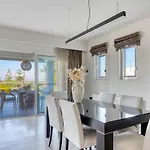 Alaya Villa *