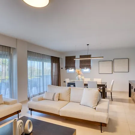 Alaya Villa Zipárion